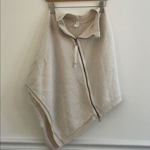 Lululemon on the go poncho